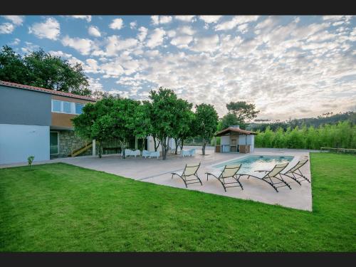 Quinta da Teimosa - carbon neutral hotel in Moncao
