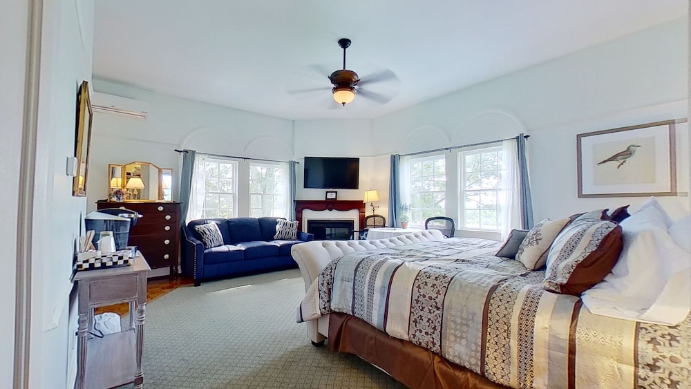 John Joseph Inn - photo 6