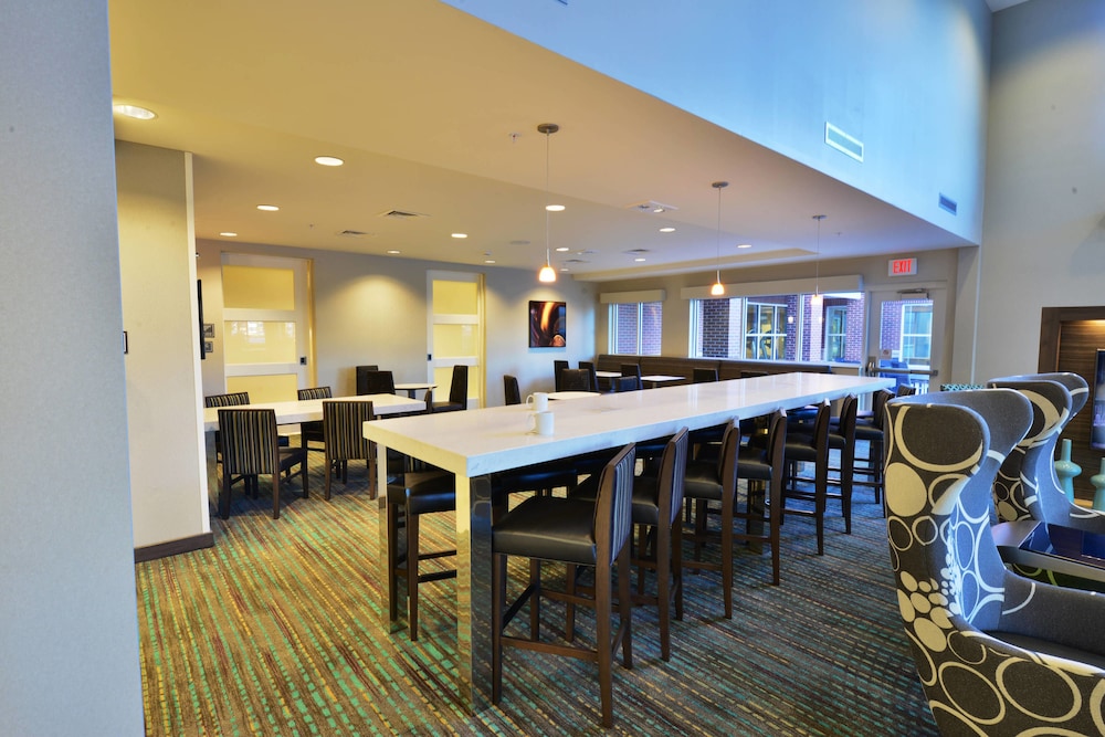 Residence Inn by Marriott Omaha Aksarben Village - photo 16