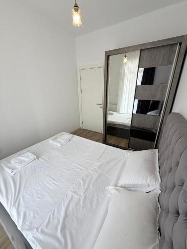 Green Diamond 3 Bedroom