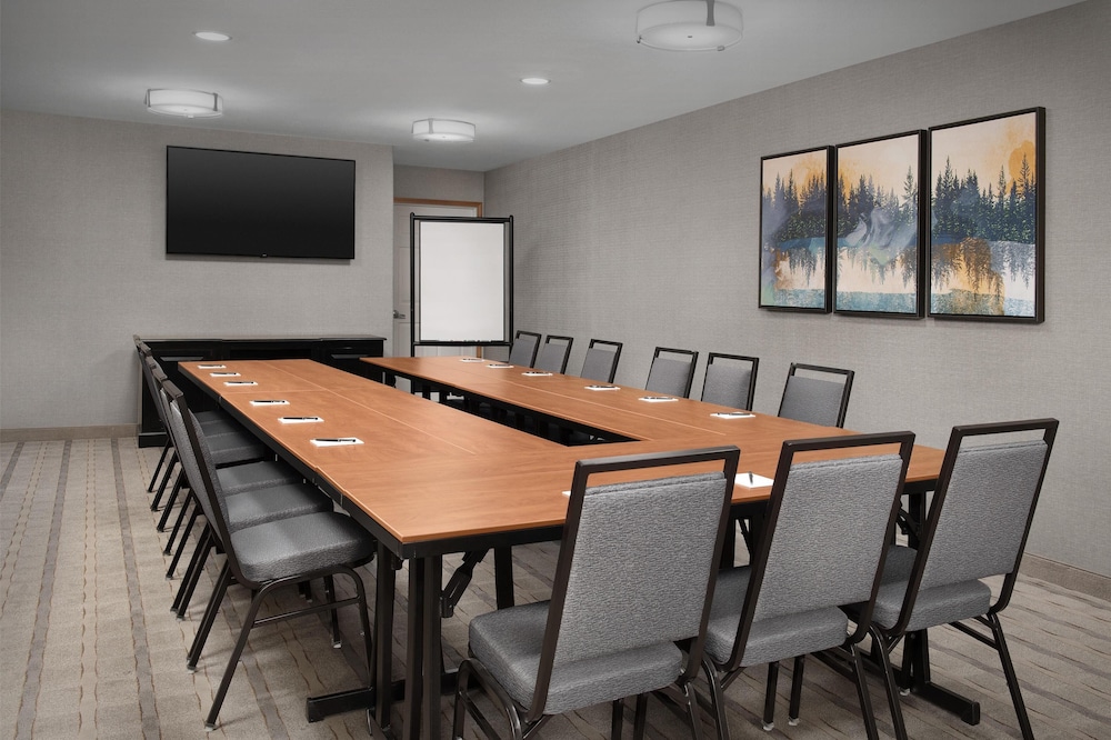 Homewood Suites by Hilton Vancouver Portland - photo 33
