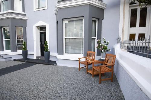 GROVE HOUSE NO.07 Luxury Apartment close to the Llandudno Beach — 4-Star Luxury Hotel in Llandudno, United Kingdom