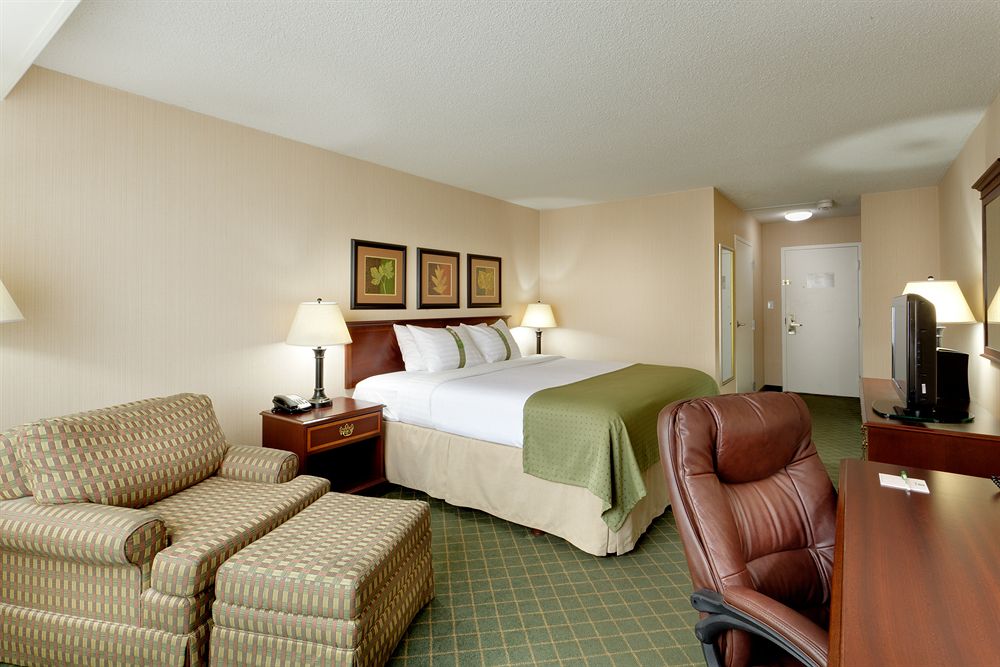Holiday Inn Buffalo Amherst - photo 22