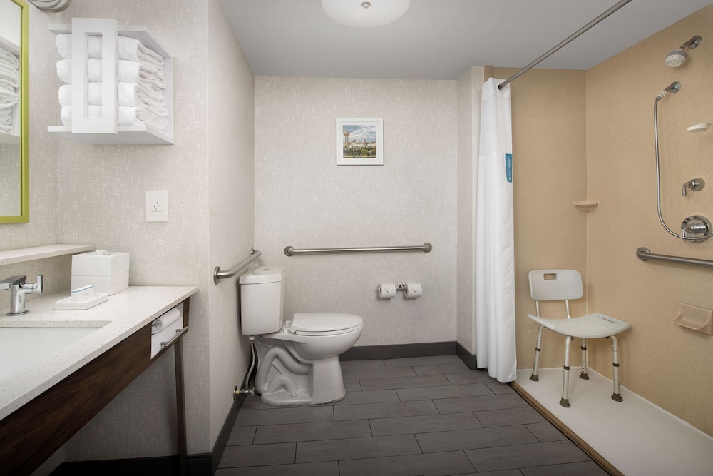 Hampton Inn Knoxville East - photo 16