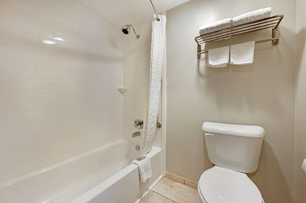 Best Western Ashbury Inn - photo 22