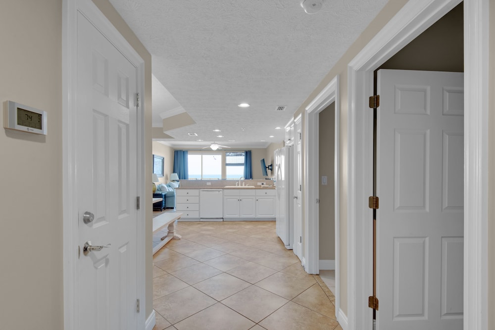 Treasure Island 0209 - photo 36
