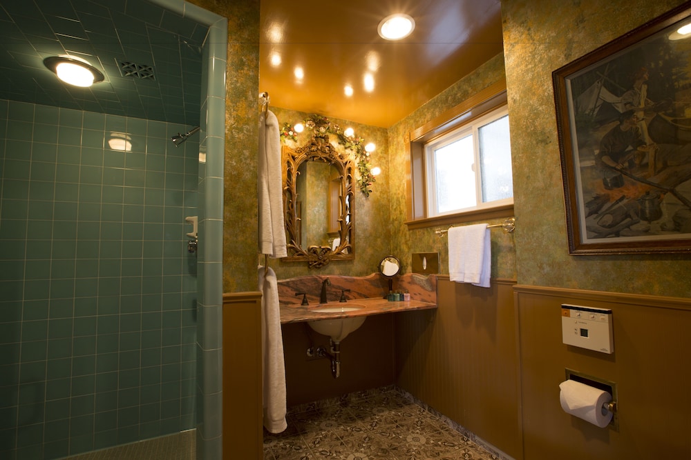 Madonna Inn - photo 254