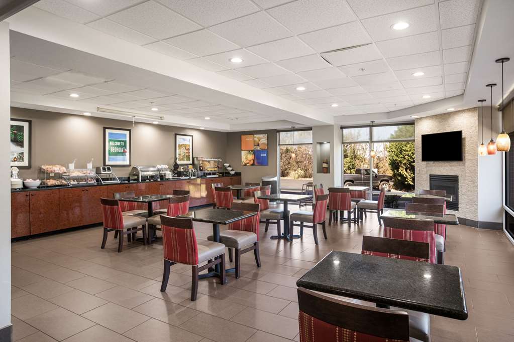 Comfort Suites Forsyth near I 75 - photo 35
