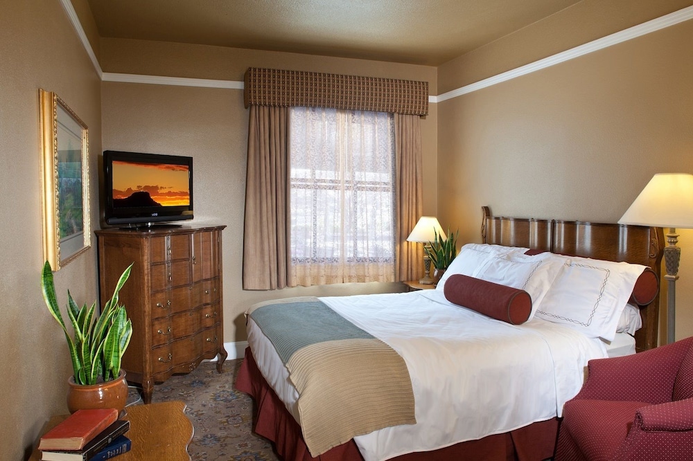 Hassayampa Inn - photo 7