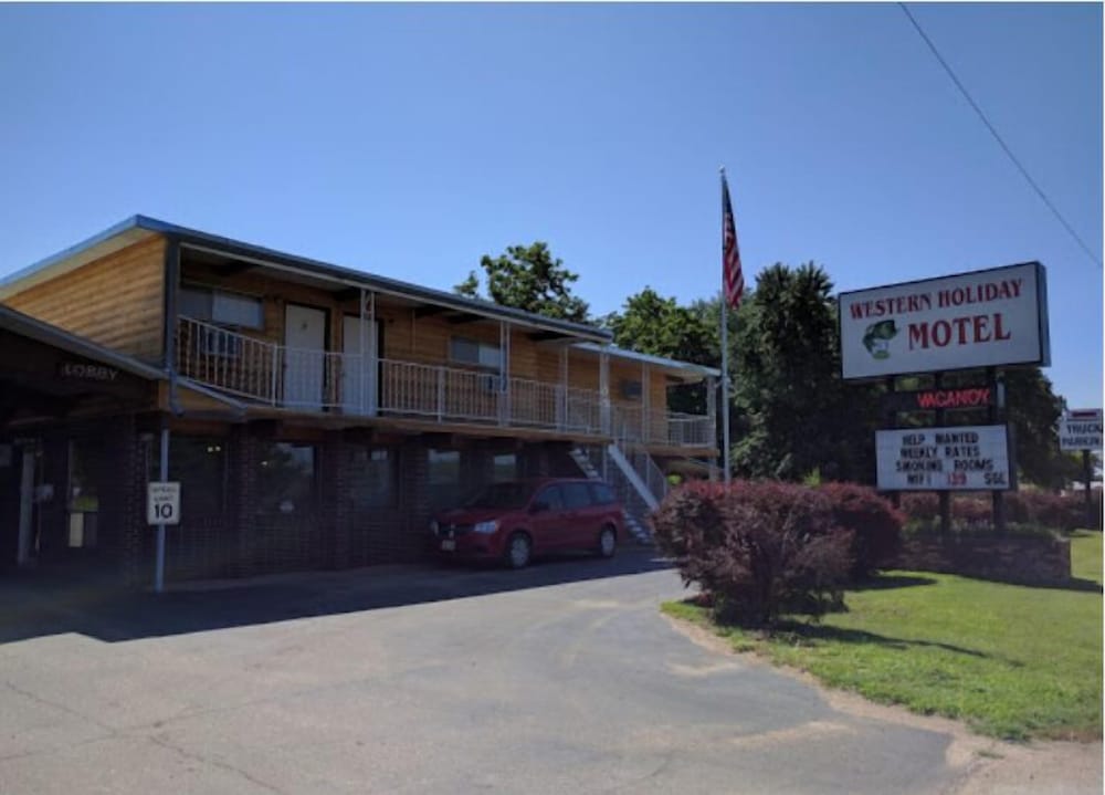 Love Hotels Western Holiday by OYO at Harlan Lake NE - photo 35