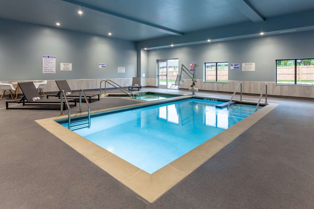 Baymont Inn & Suites by Wyndham Madison - photo 11