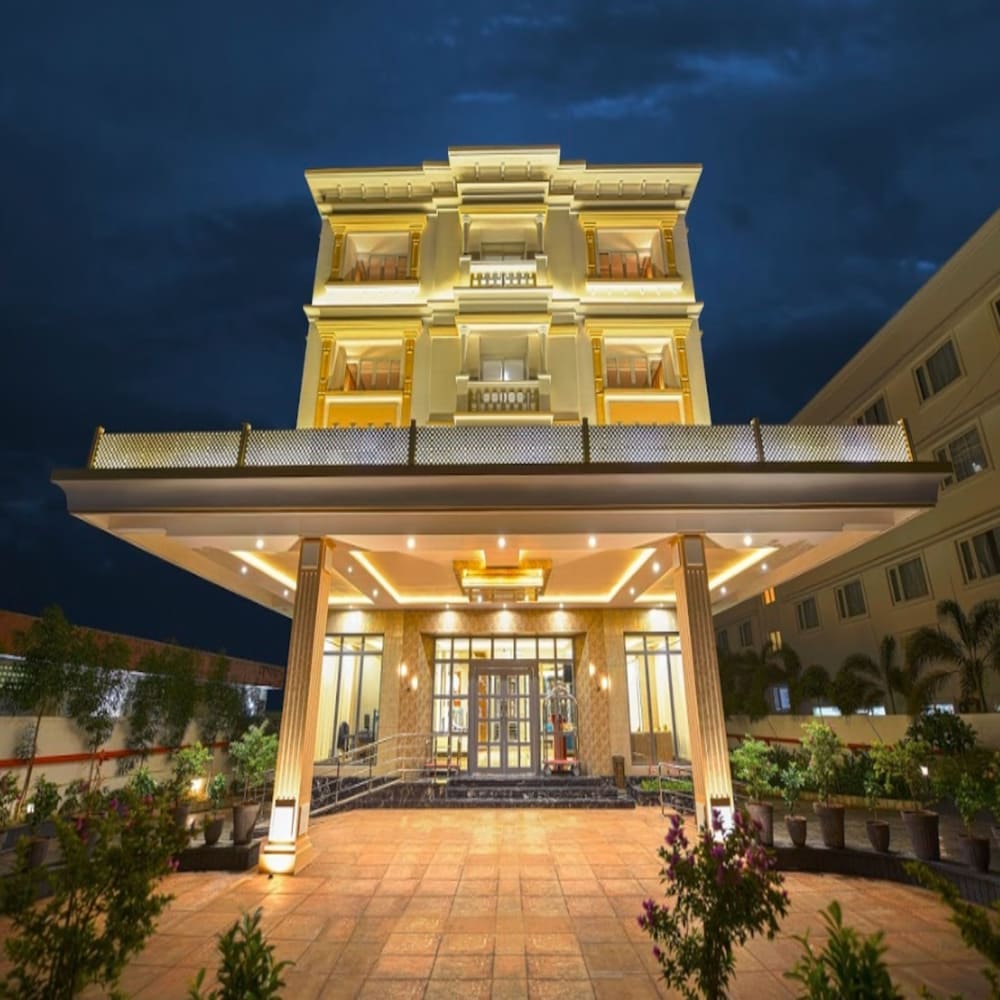 Star Palace Hotel - carbon neutral hotel in Rameswaram