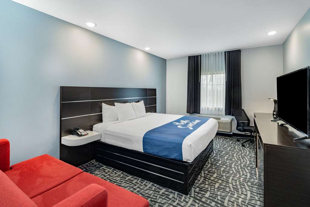 Days Inn & Suites by Wyndham Horn Lake Memphis Graceland - photo 30