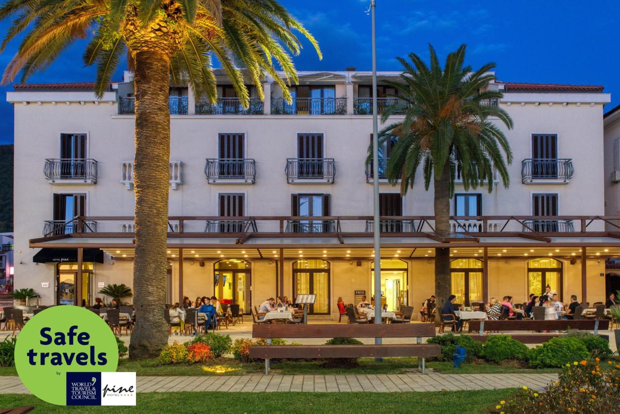 Hotel Pine - carbon neutral hotel in Tivat