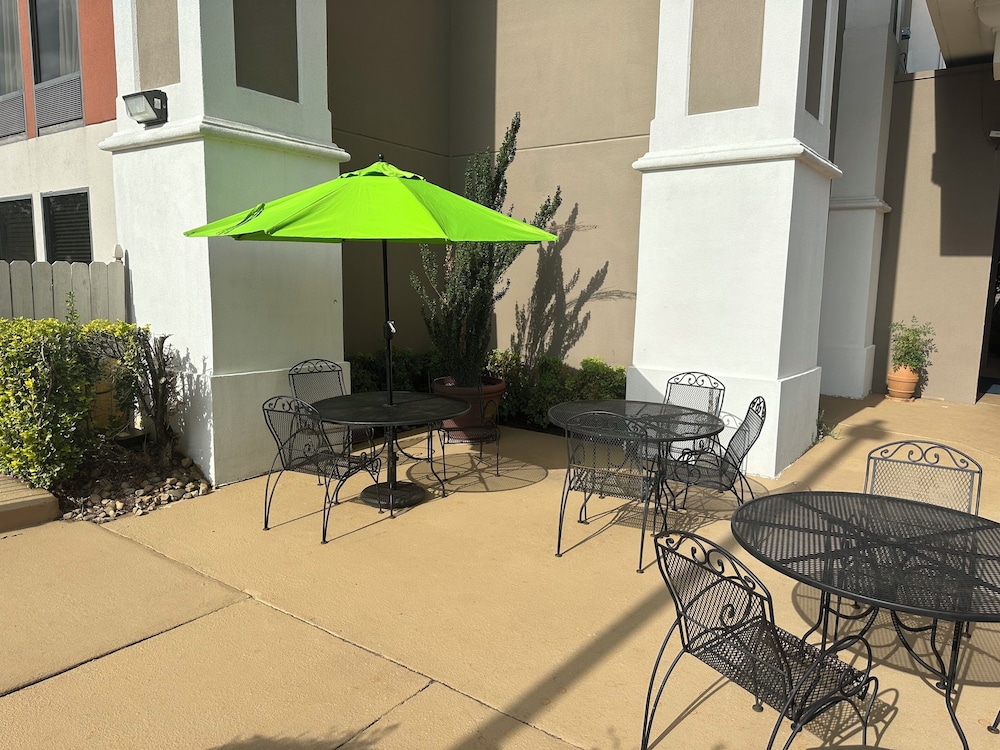 Holiday Inn Express Forsyth by IHG - photo 37