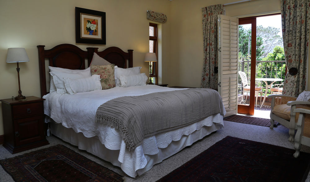 Harbour Vue Guest House — 4-Star Luxury Hotel in Hermanus, South Africa