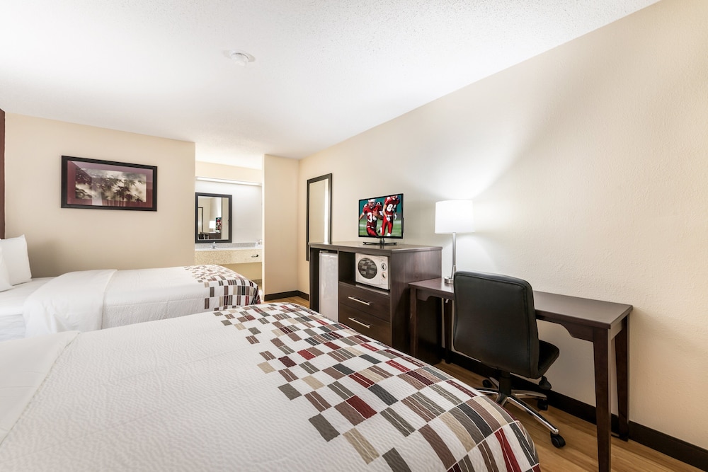 Red Roof Inn Lexington NC - photo 5