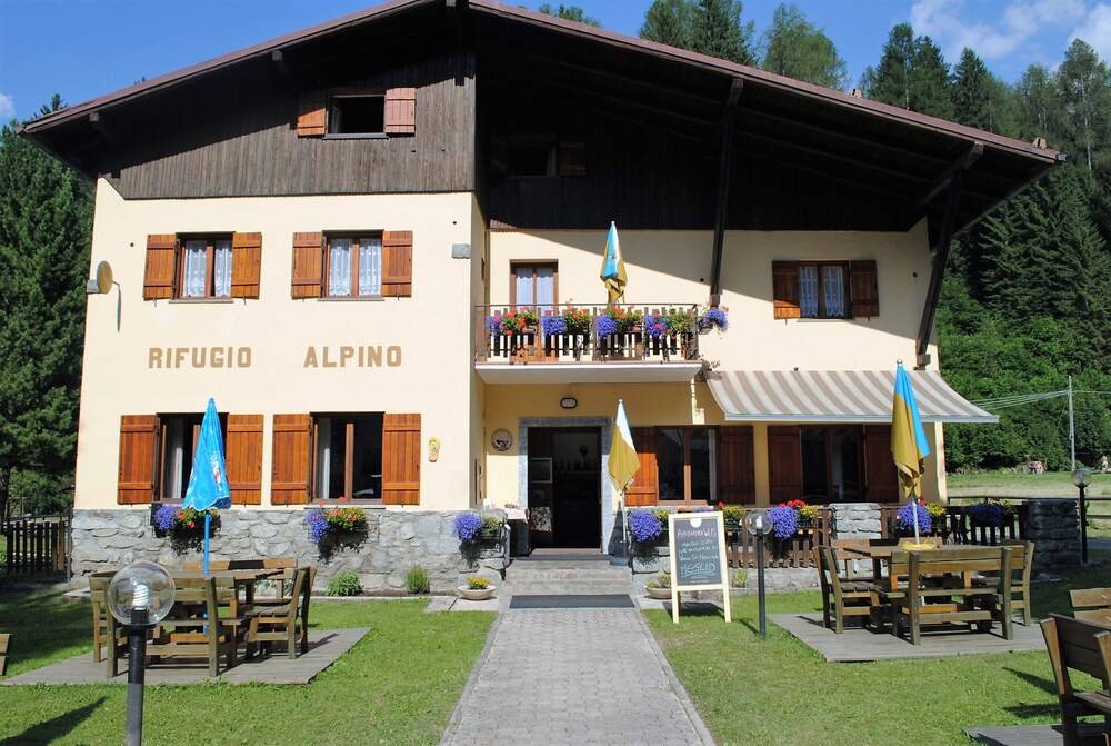 Rifugio Alpino Fazzon — hotel in Pellizzano