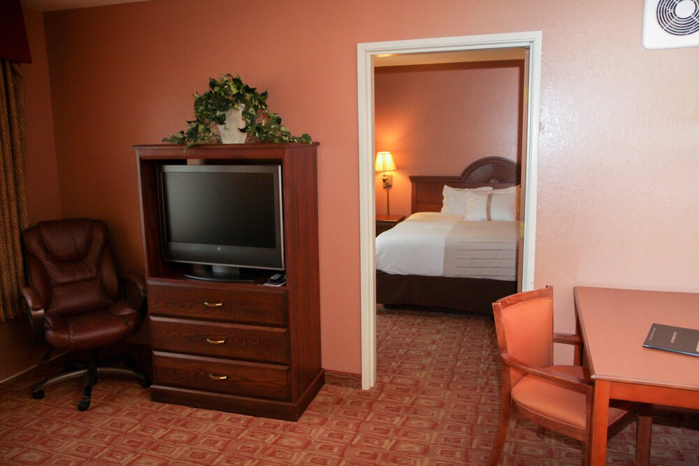 Norland Inn and Suites Roseau - photo 20