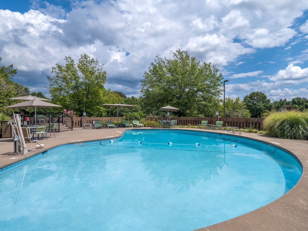 Holiday Inn Greensboro Coliseum by IHG - photo 13