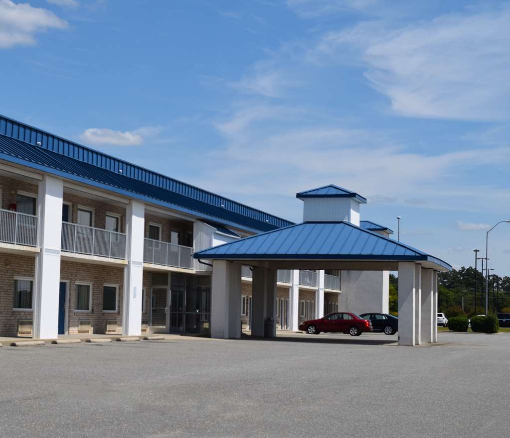 Americas Best Value Inn Kinston - photo 2