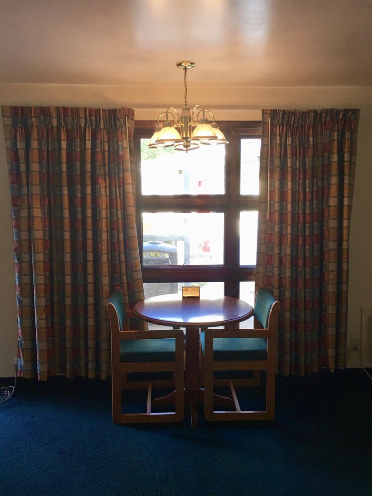 Thumb Heritage Inn - photo 27