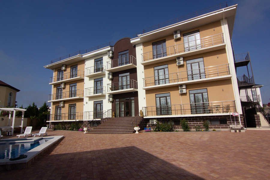 Kalipso - carbon neutral hotel in Nikolayevka