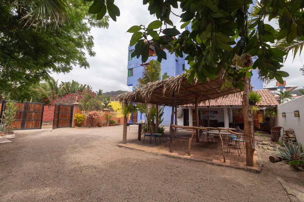 Posada Las Flores in Rincon De Guayabitos, Mexico
