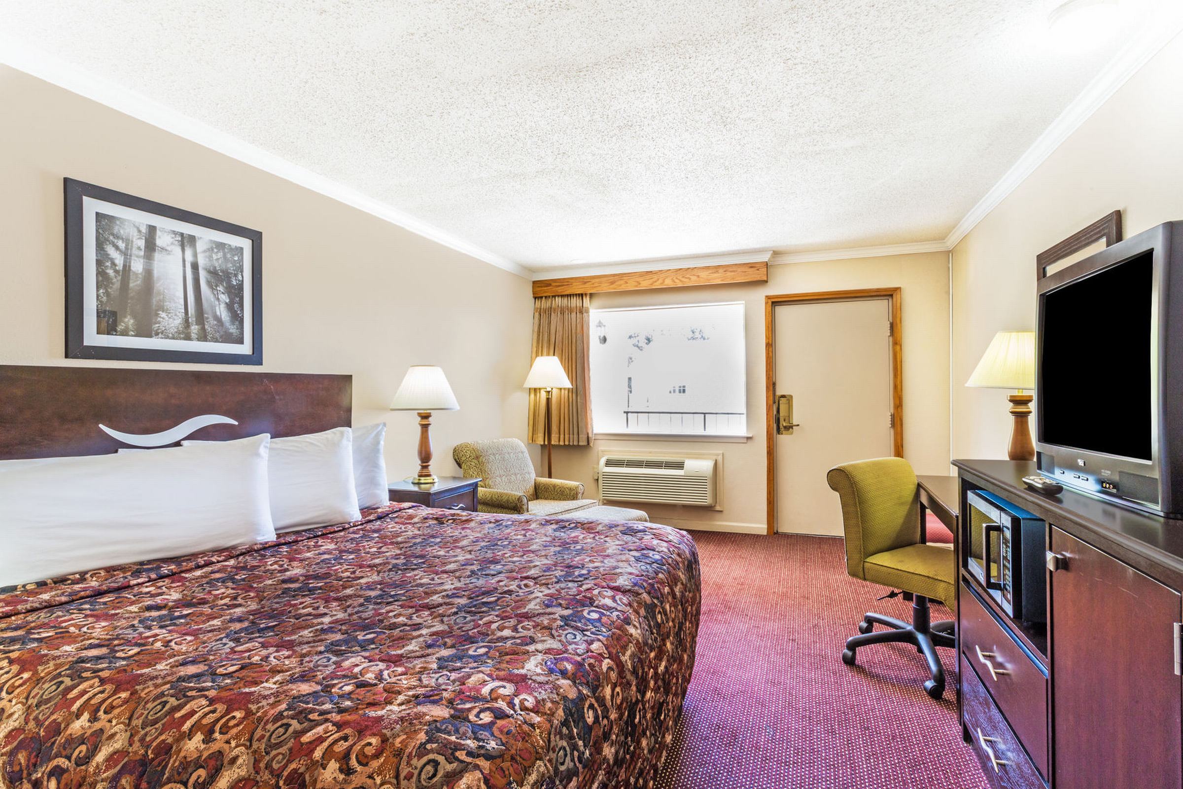 Days Inn by Wyndham San Antonio Southeast Frost Bank Center - photo 10