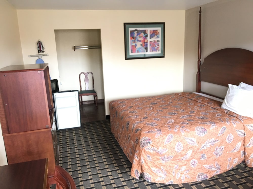 Inn At Mexia - photo 6
