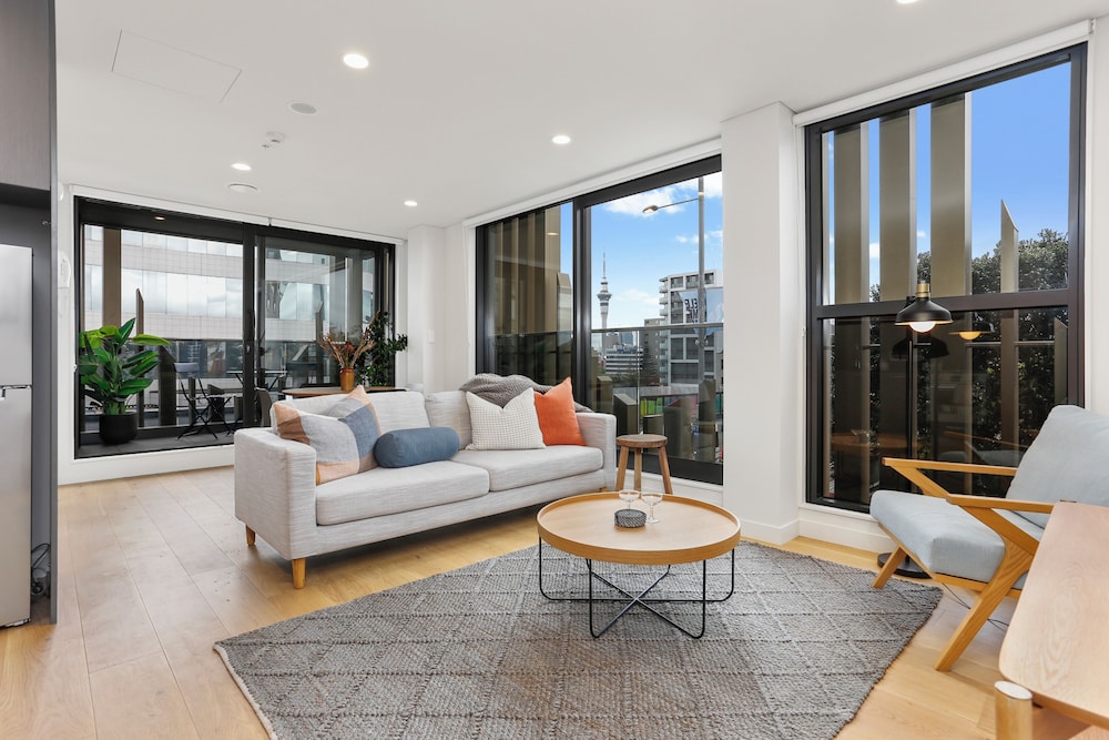 Lighthouse Apartments by Urban Rest — 4-Star Luxury Hotel in Auckland, New Zealand