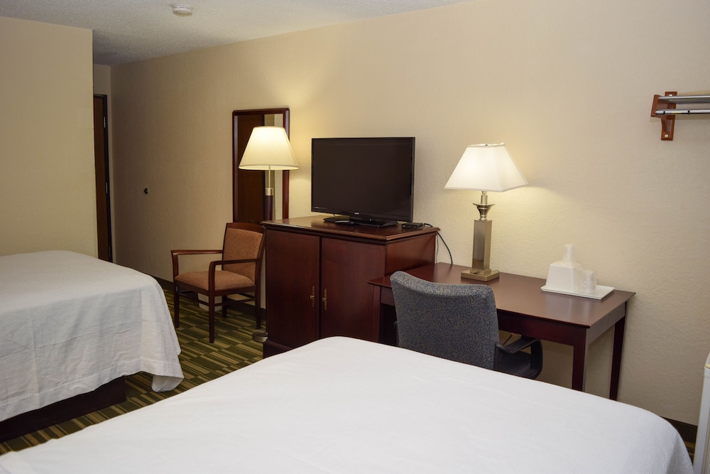 Corning Inn - photo 9
