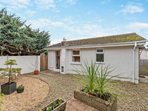 1 Bed In Cardigan Moost in Cardigan, United Kingdom