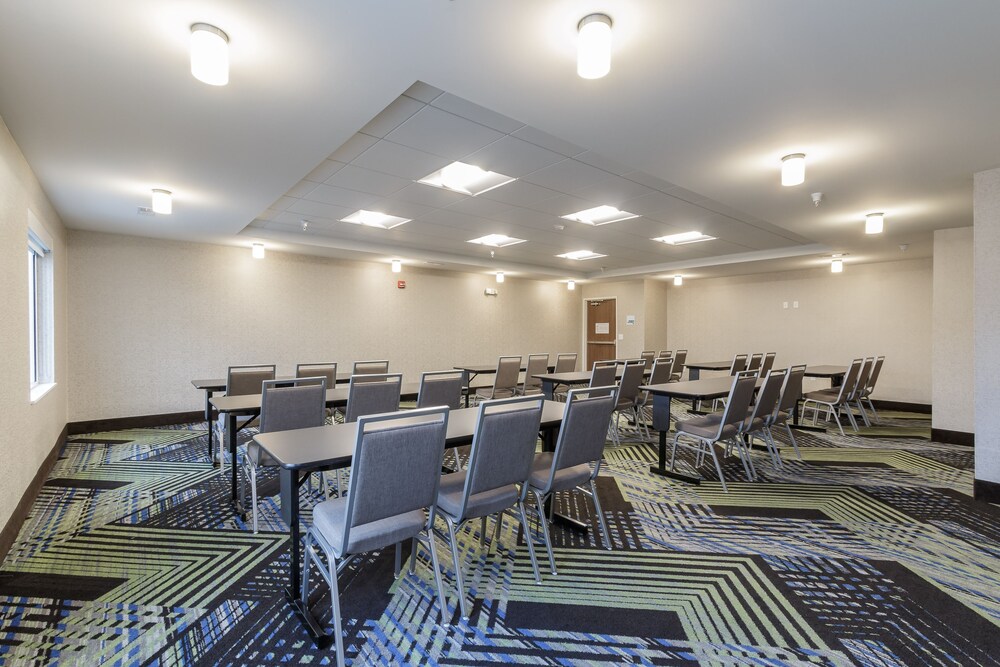 Holiday Inn Express & Suites South Bend Casino by IHG - photo 19