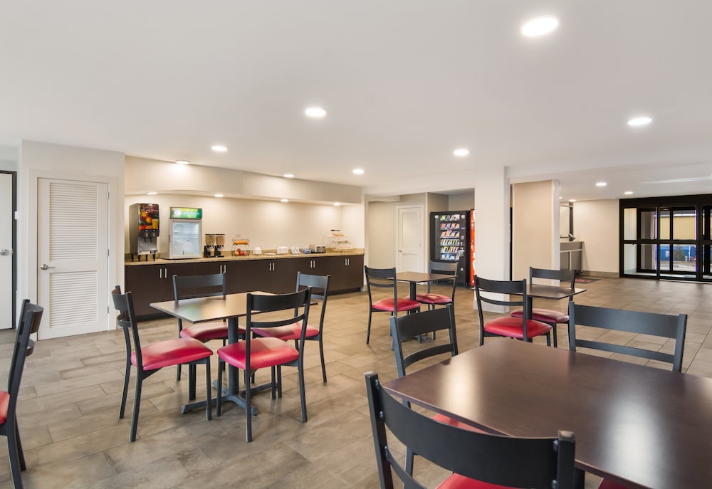 Red Roof Inn Chester - photo 29