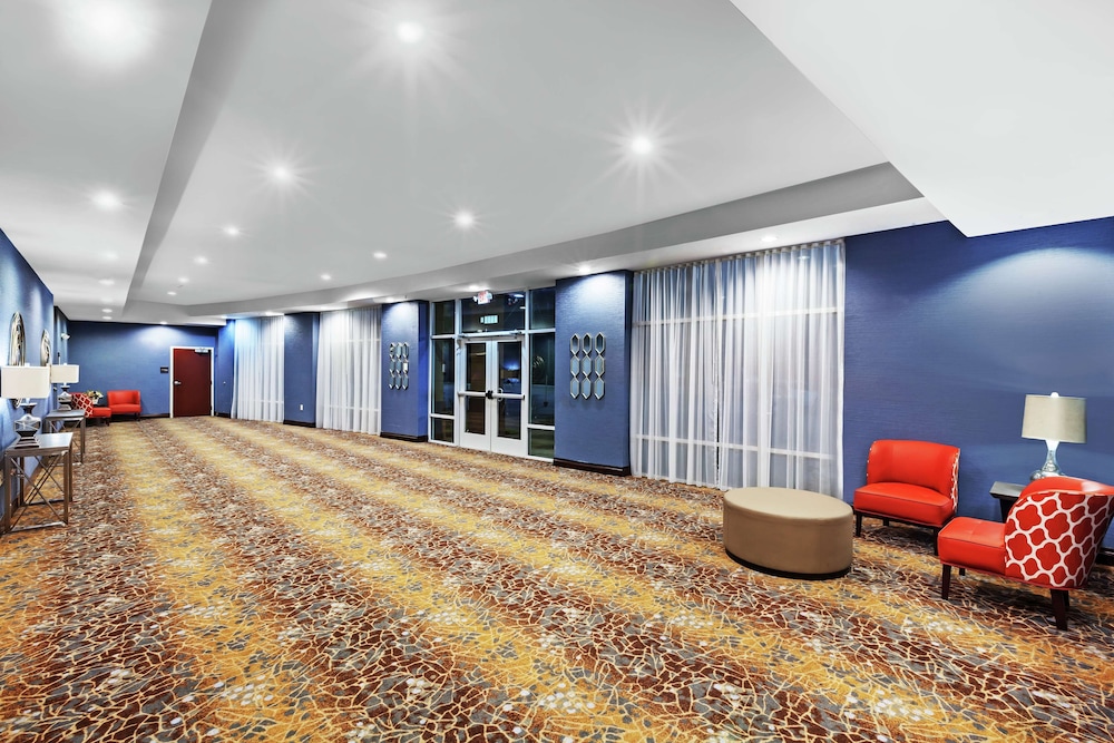 Hampton Inn & Suites Houston Heights I 10 - photo 42