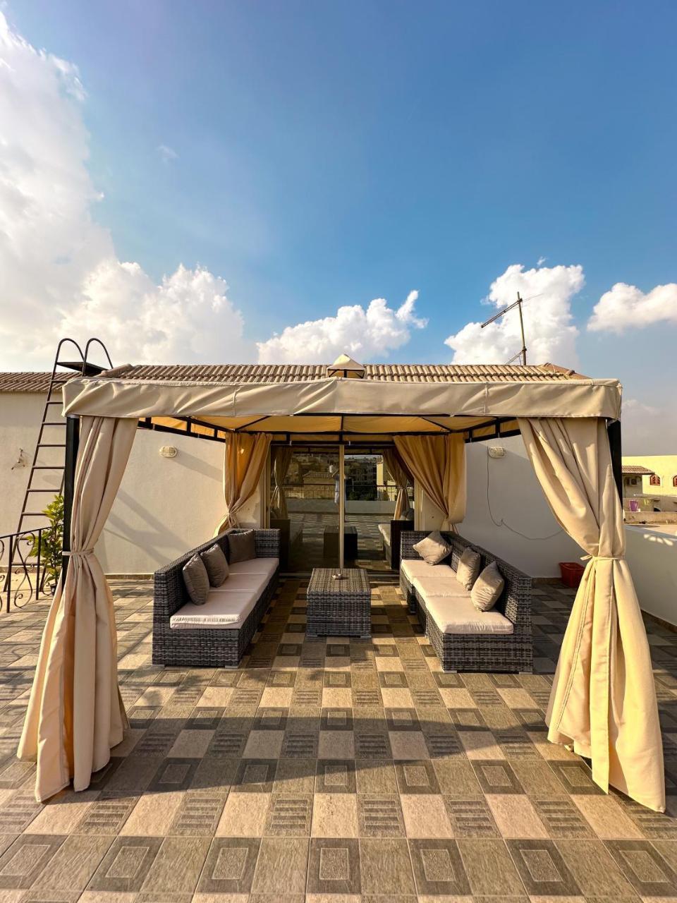 2BD Apartment in a rooftop with a private terrace — 4-Star Luxury Hotel in Cairo, Egypt