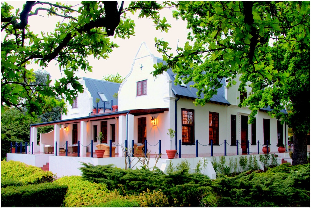 Vredenburg Manor House — 4-Star Luxury Hotel in Stellenbosch, South Africa