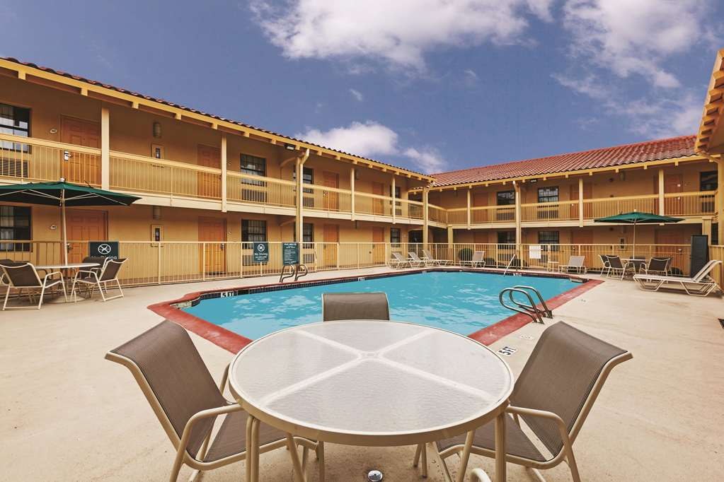 La Quinta Inn by Wyndham Midland - photo 7