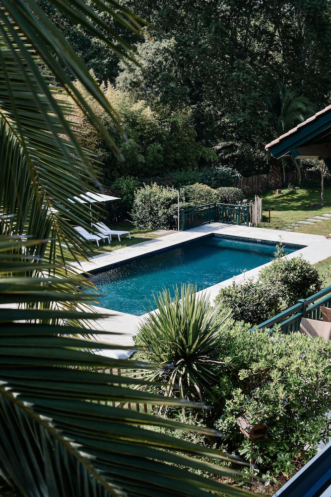 Les Frères Ibarboure — 4-Star Luxury Hotel in Bidart, France
