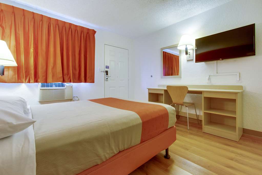 Motel 6 Tempe AZ Scottsdale South - photo 17