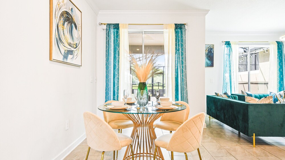 4BR Tropical Storey Lake Townhome Private Pool - photo 35