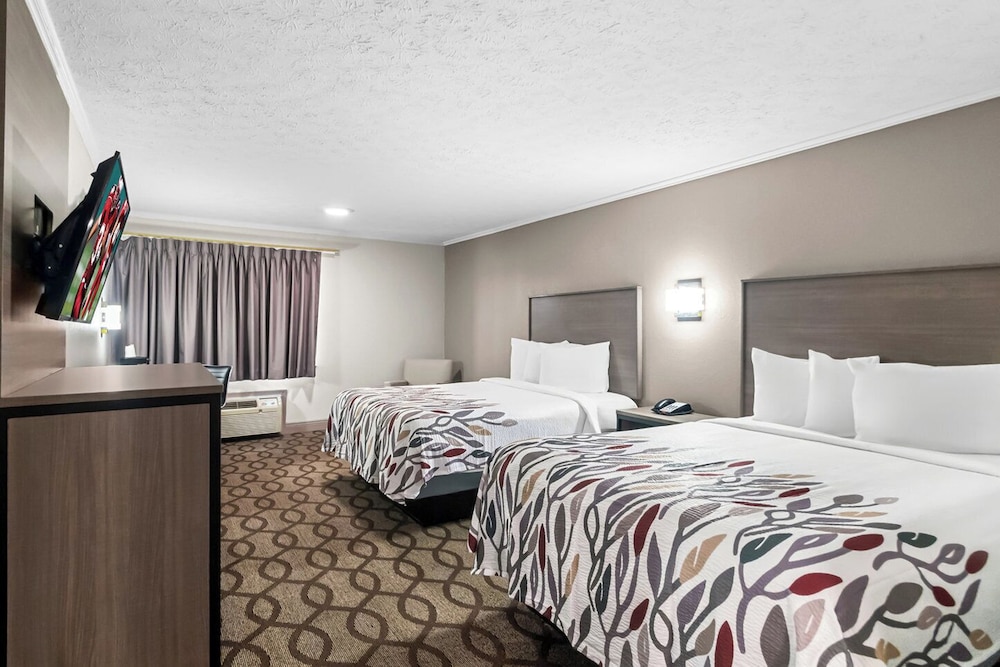Red Roof Inn Lexington Hamburg - photo 16