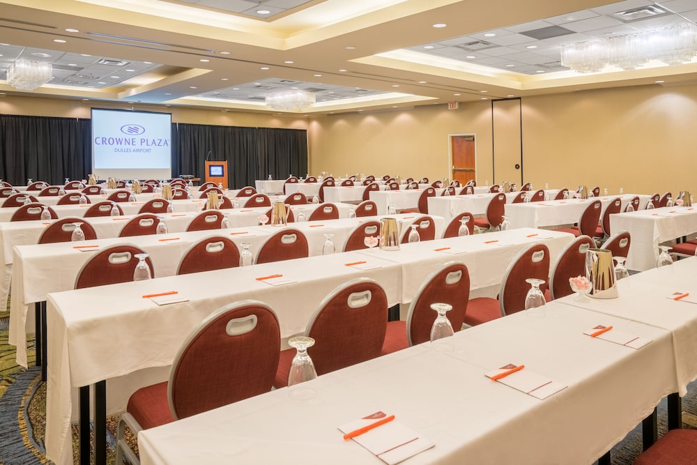 Crowne Plaza Dulles Airport by IHG - photo 100