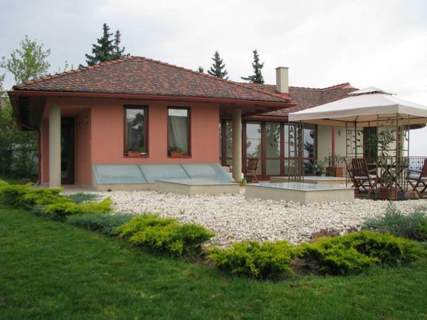 Szépkilátás Vendégház in Balatonalmadi, Hungary