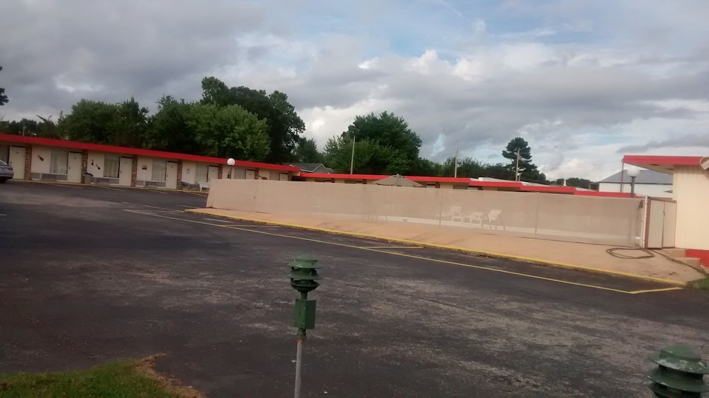Dogwood Motel - photo 34