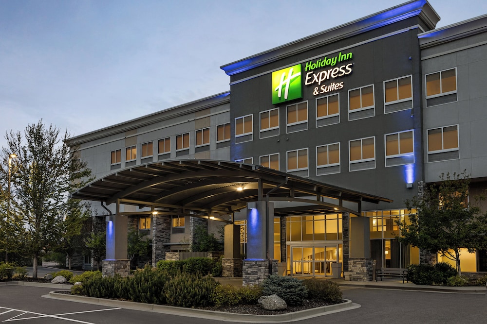 Holiday Inn Express & Suites Colorado Springs Central by IHG - featured photo