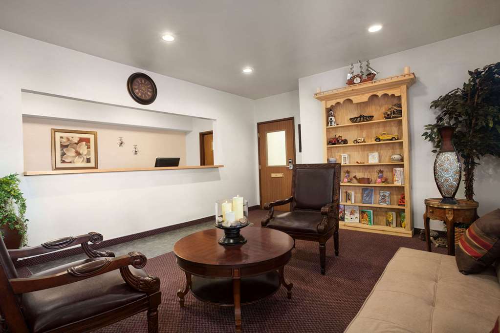 Travelodge by Wyndham Elko NV - photo 3