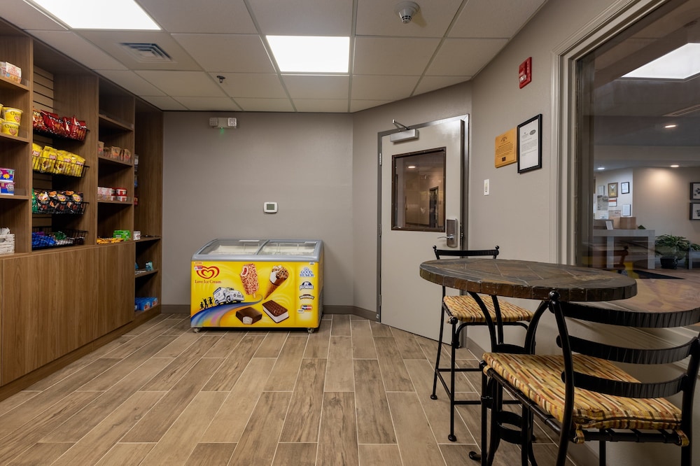 Candlewood Suites Enterprise by IHG - photo 33