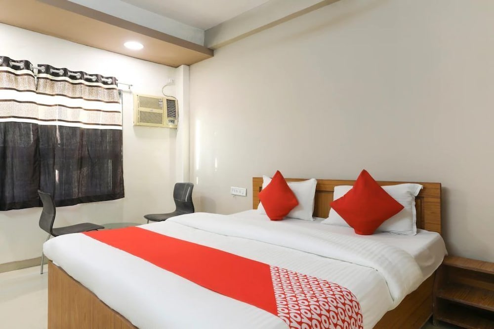 Hotel Virasat Mandav in Dhar, India